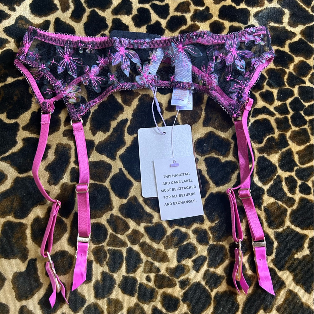 Savage X Fenty Lace Garter Belt